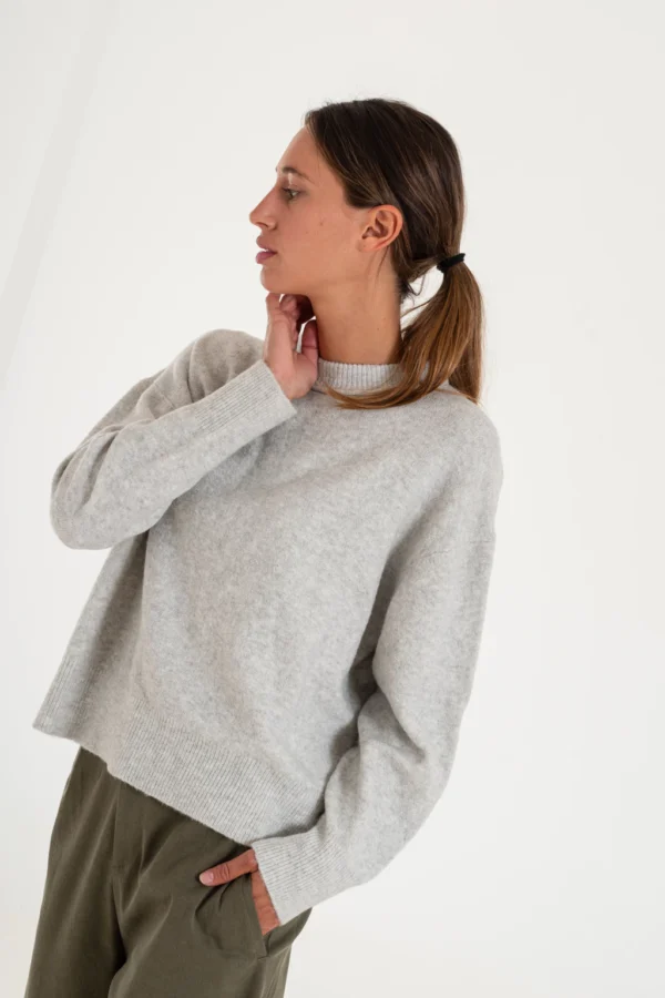 Sweater over, cuello redondo, terminación de manga y bajo en Morley (008)