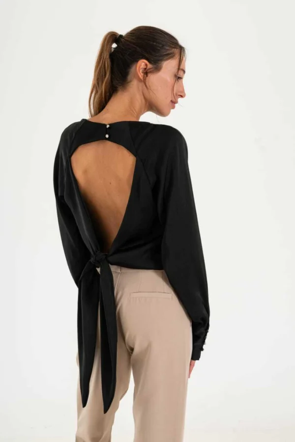 Blusa de satén espalda descubierta 16526